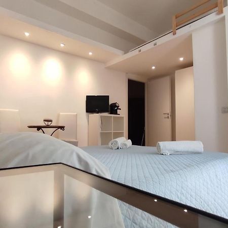 مبيت وإفطار Living Cagliari Marina المظهر الخارجي الصورة