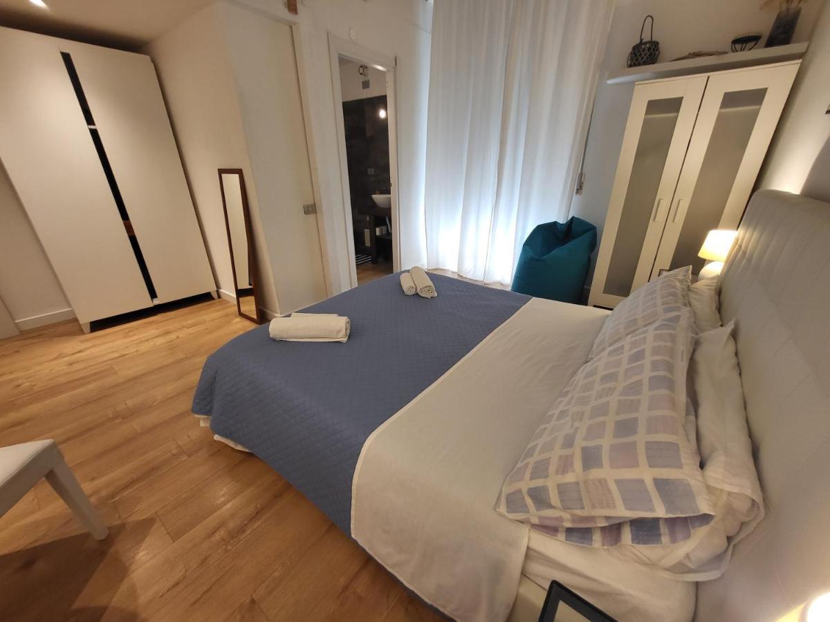 مبيت وإفطار Living Cagliari Marina المظهر الخارجي الصورة
