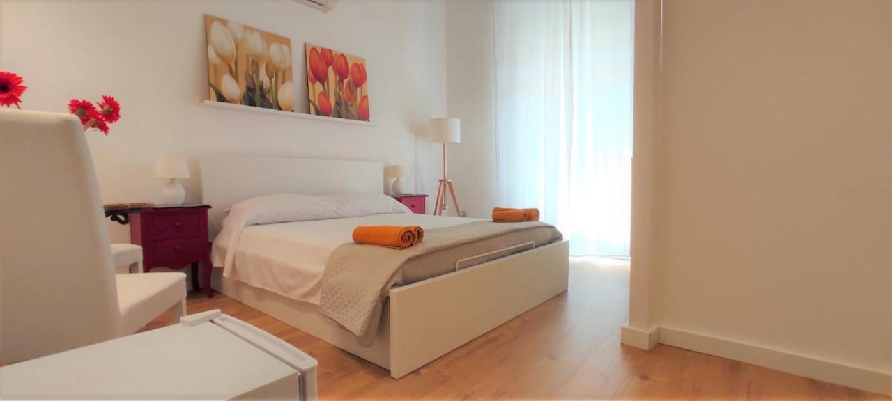 مبيت وإفطار Living Cagliari Marina المظهر الخارجي الصورة